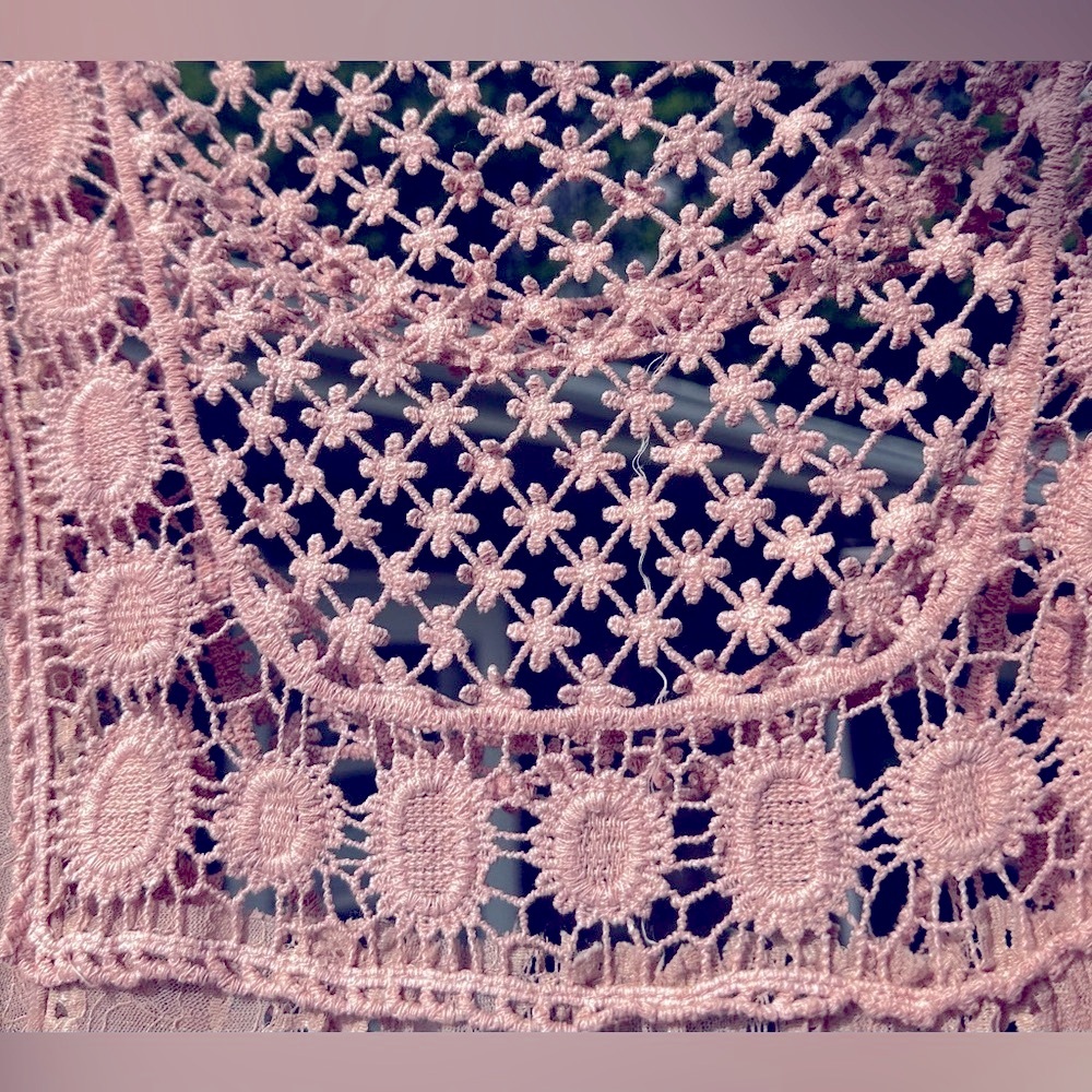 💗Boho PINK Wide open sleeves shoulder to waist Lace Top. Lightweight Embellish - Picture 5 of 7
